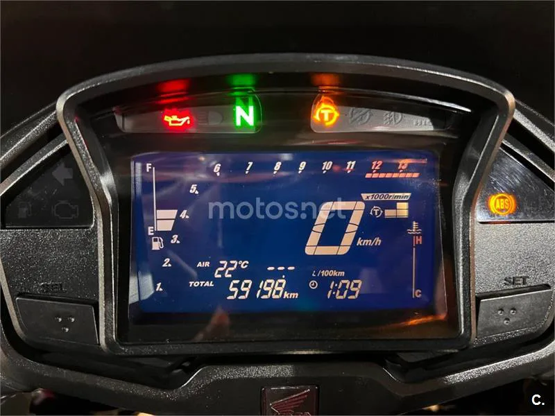 Honda VFR 800 X Crossrunner – Vista 89