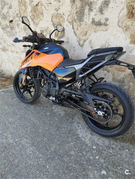 KTM 125 – Vista 5