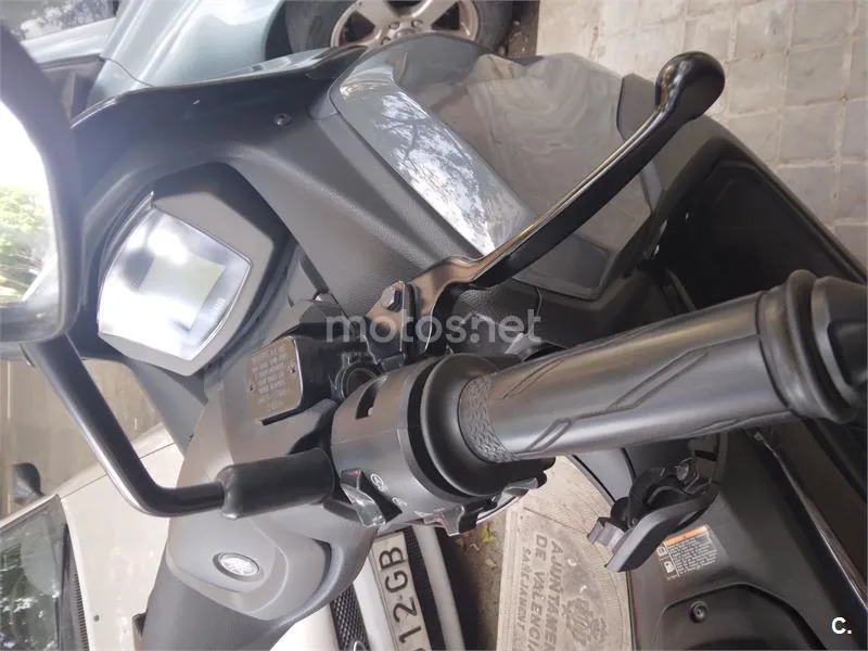 Yamaha NMAX – Vista 4