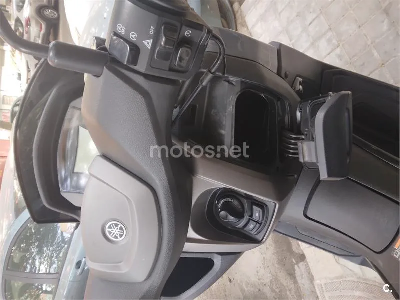 Yamaha NMAX – Vista 5