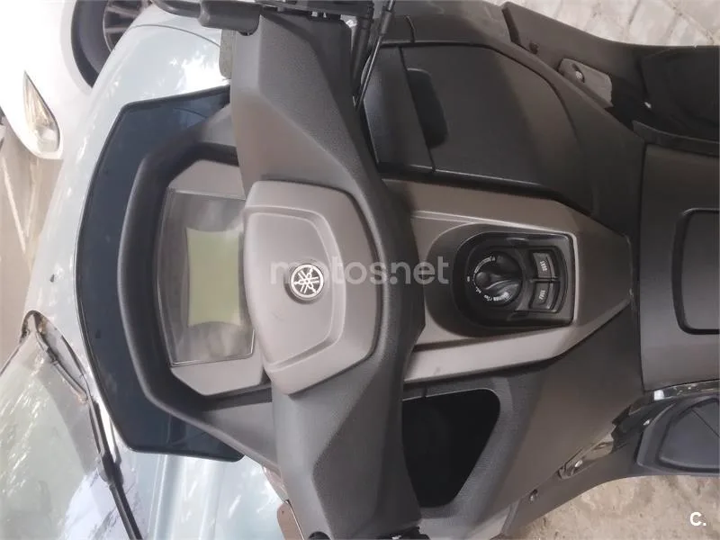 Yamaha NMAX – Vista 6