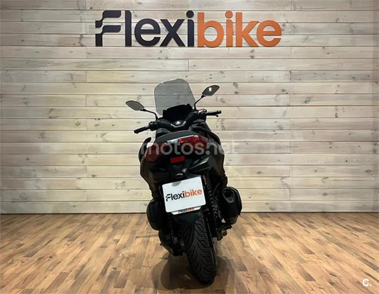 Yamaha XMAX 300 – Vista 5