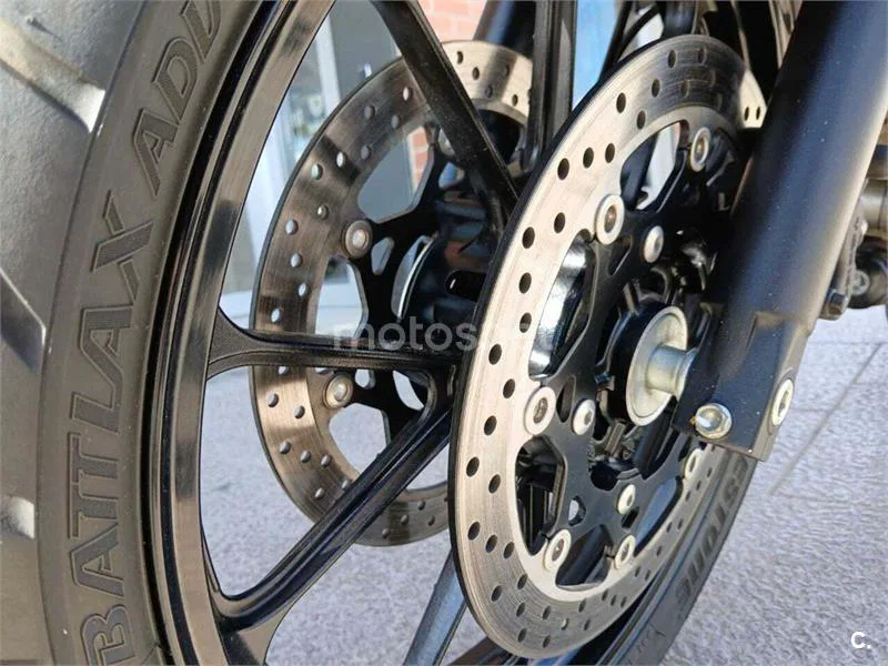 Suzuki V-Strom 650 – Vista 8