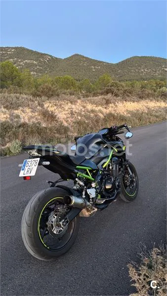 Kawasaki Z 900 – Vista 2