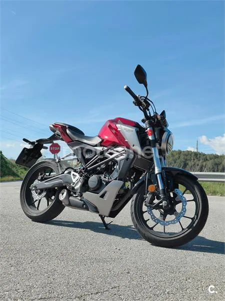 Honda CB 125 R – Vista 3