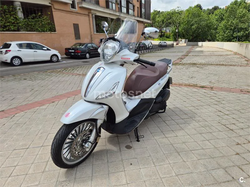 Piaggio Beverly 300 – Vista 6
