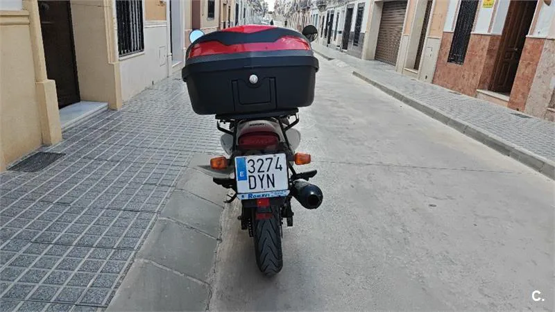 Suzuki GS 500 – Vista 5
