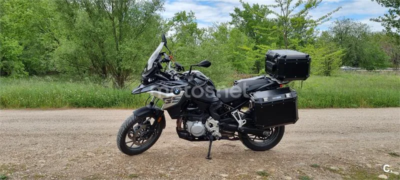 BMW F 750 – Vista 3