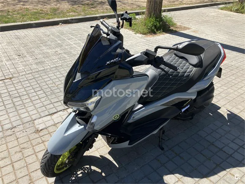 Yamaha XMAX 400 – Vista 2