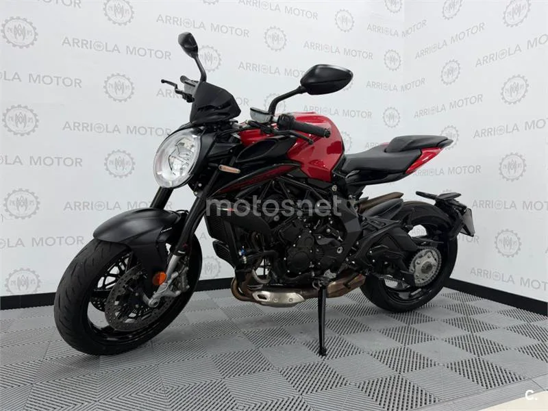 MV Agusta Brutale – Vista 3
