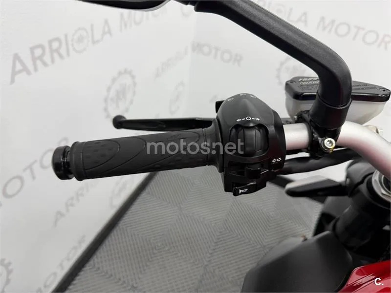MV Agusta Brutale – Vista 10