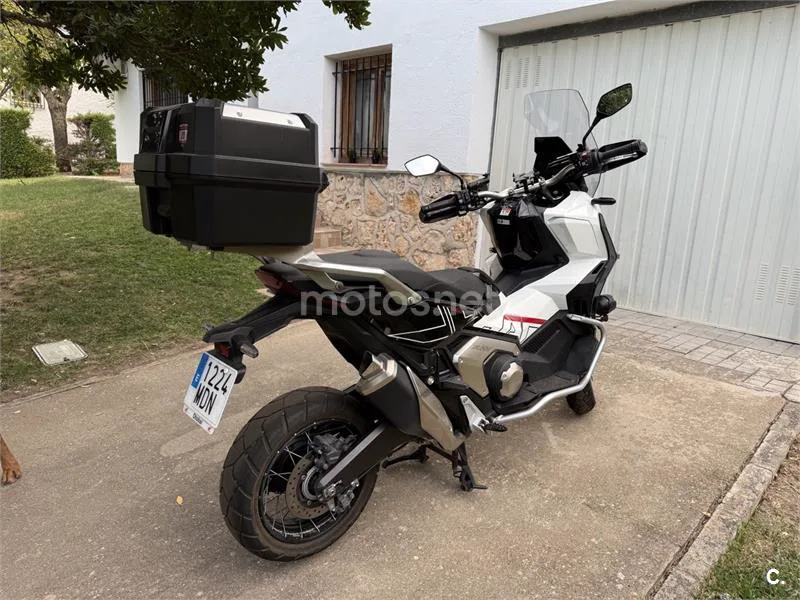Honda X-ADV – Vista 6