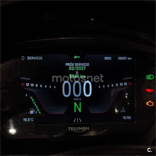 Triumph Street Triple 765 – Vista 14