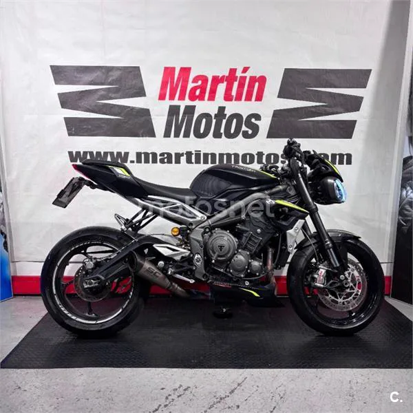 Triumph Street Triple 765 – Vista 3