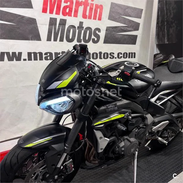 Triumph Street Triple 765 – Vista 8