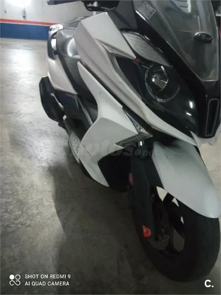 Kymco Super Dink 350i – Vista 9