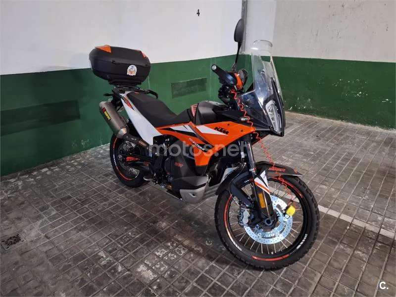 KTM 890 – Vista 2