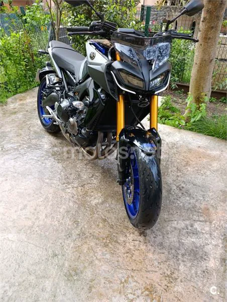 Yamaha MT-09 – Vista 3