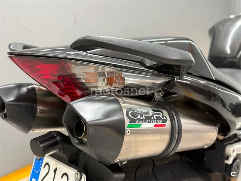 Honda VFR 800 – Vista 13