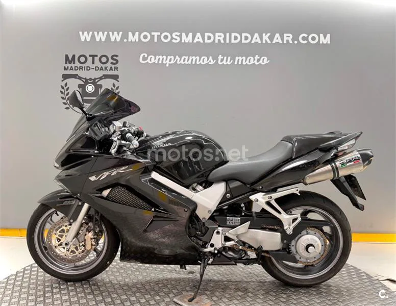 Honda VFR 800 – Vista 3