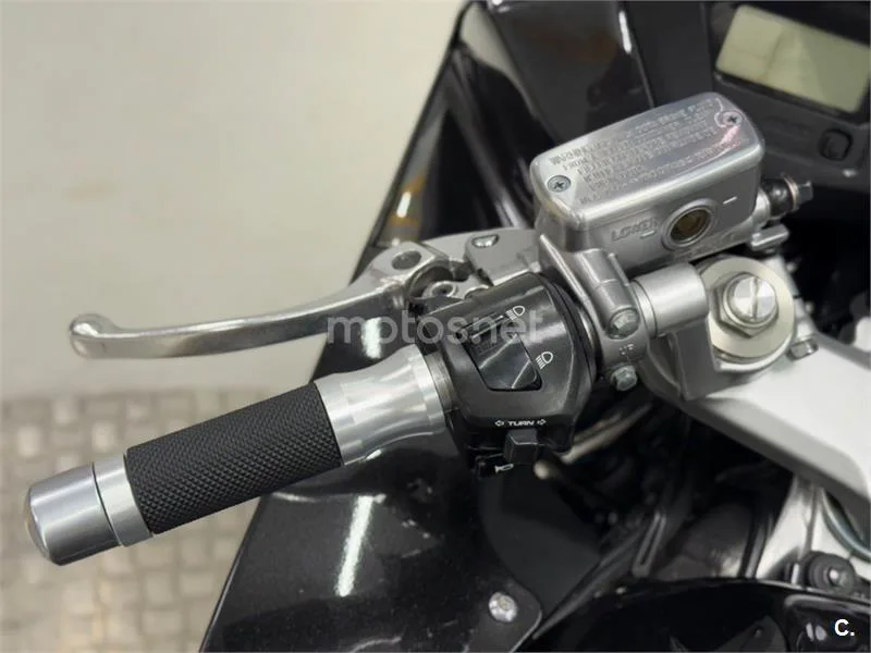 Honda VFR 800 – Vista 4