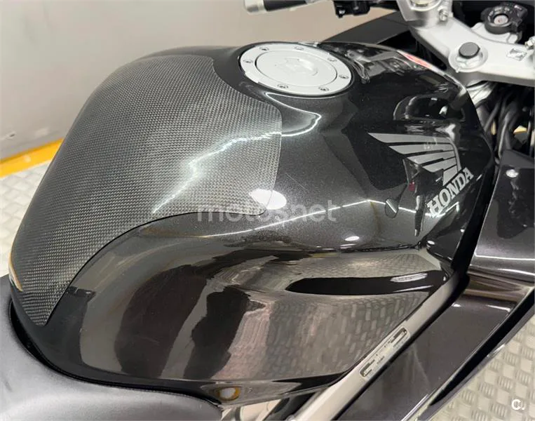 Honda VFR 800 – Vista 8