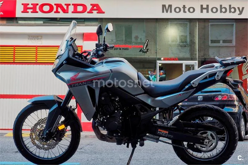 Honda XL 750 Transalp – Vista 3