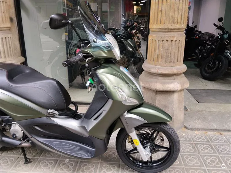 Piaggio Beverly – Vista 13