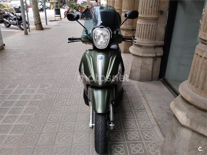 Piaggio Beverly – Vista 15
