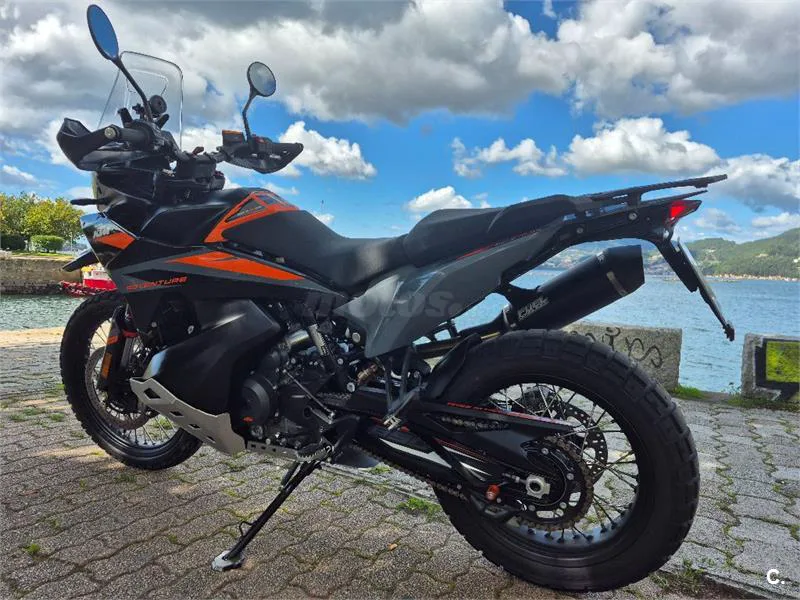 KTM 890 – Vista 3