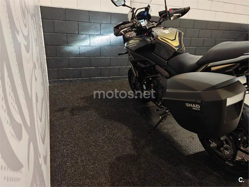 Kawasaki Versys – Vista 5