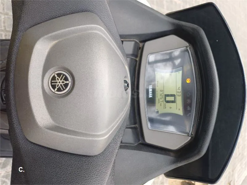 Yamaha NMAX – Vista 5