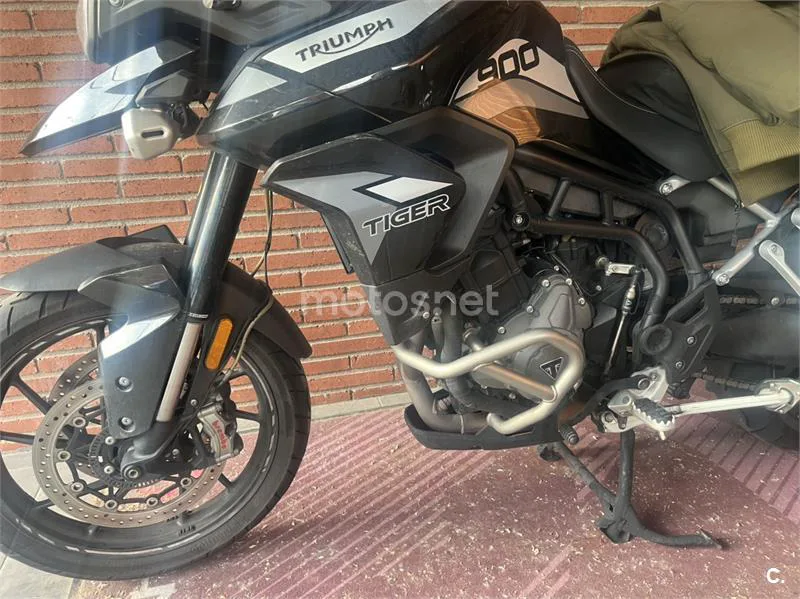 Triumph Tiger 900 – Vista 2