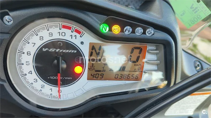 Suzuki V-Strom 650 – Vista 6