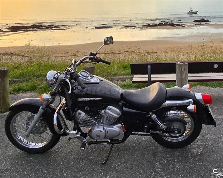 Honda Shadow VT 125 C – Vista 2