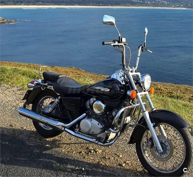 Honda Shadow VT 125 C – Vista 8