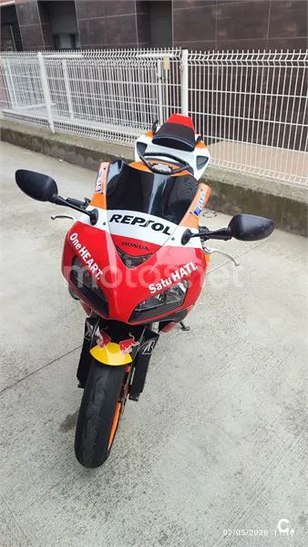 Honda CBR 1000 RR Fireblade – Vista 5