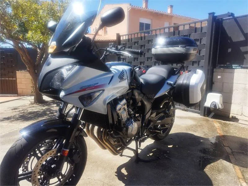 Honda CBF 600S – Vista 2