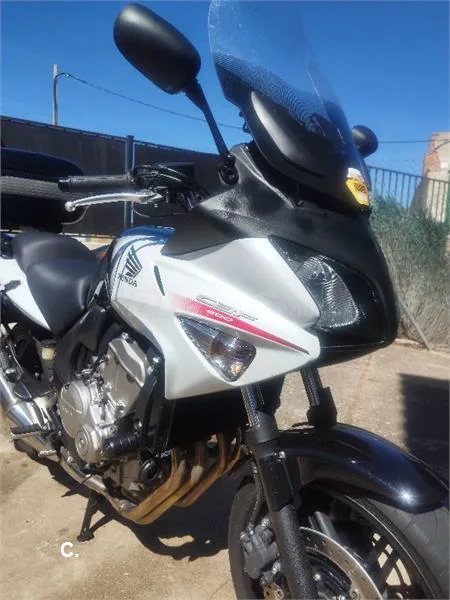 Honda CBF 600S – Vista 3