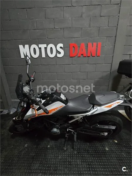 KTM 390 – Vista 7