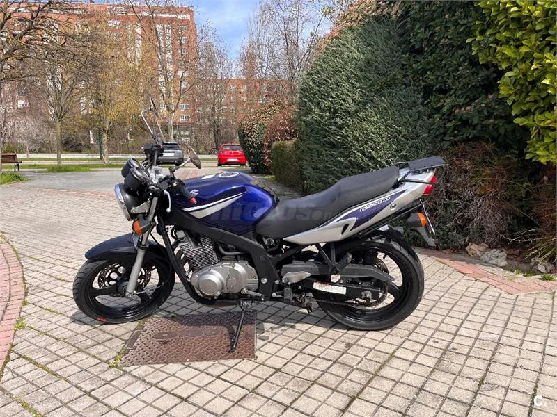 Suzuki GS 500 – Vista 2