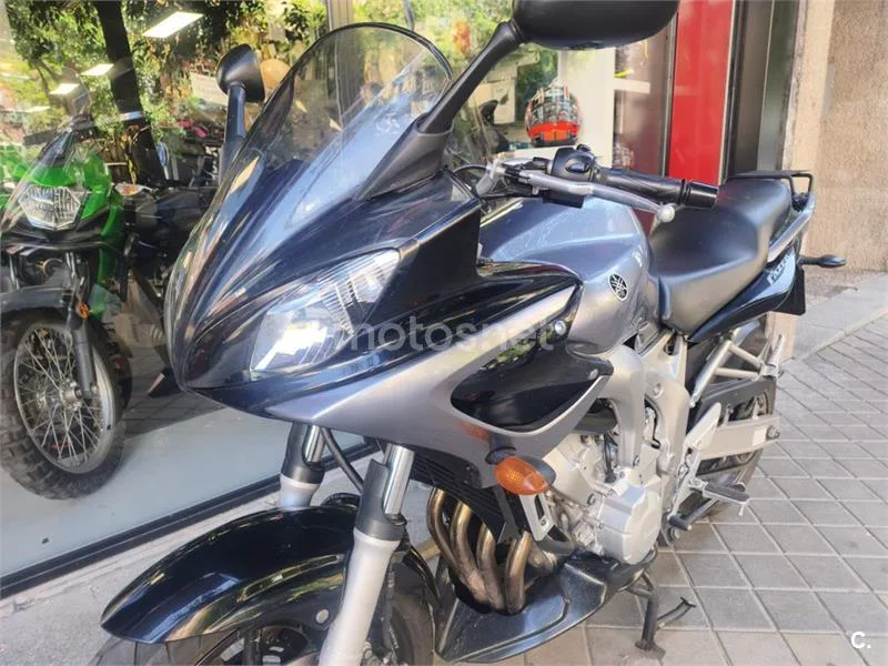 Yamaha FZ6 Fazer – Vista 12