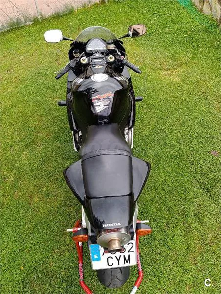 Honda CBR 1000RR Fireblade – Vista 5