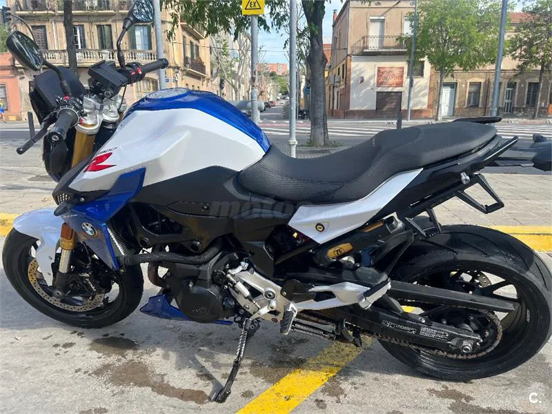 BMW F 900 R – Vista 2
