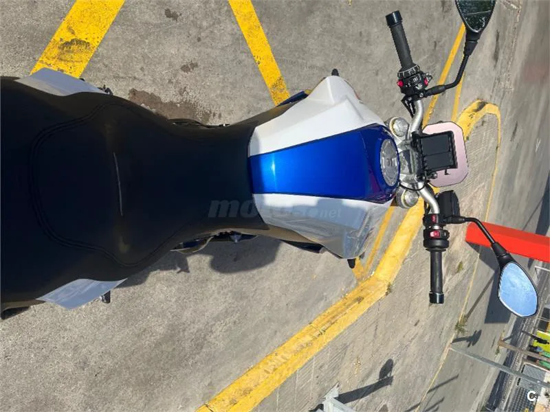 BMW F 900 R – Vista 4