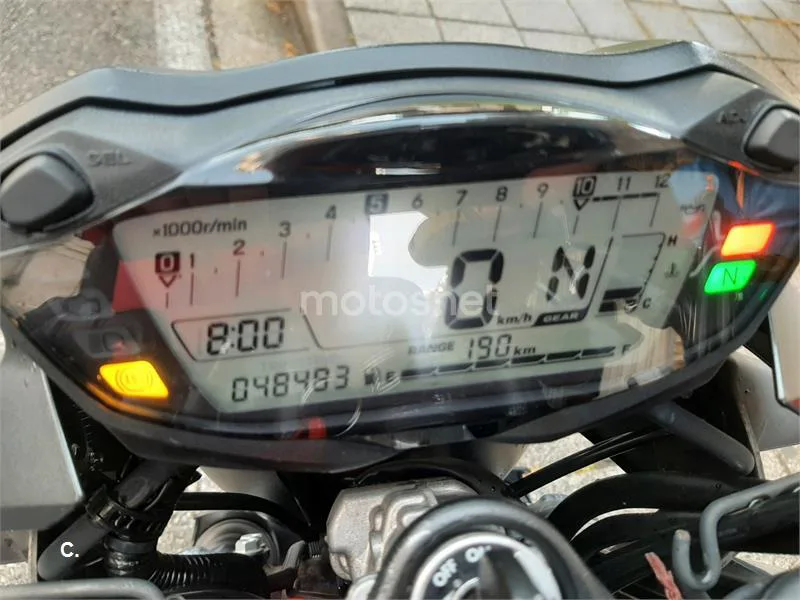Suzuki SV 650 – Vista 10