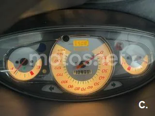 Suzuki Burgman 200 Executive – Vista 7