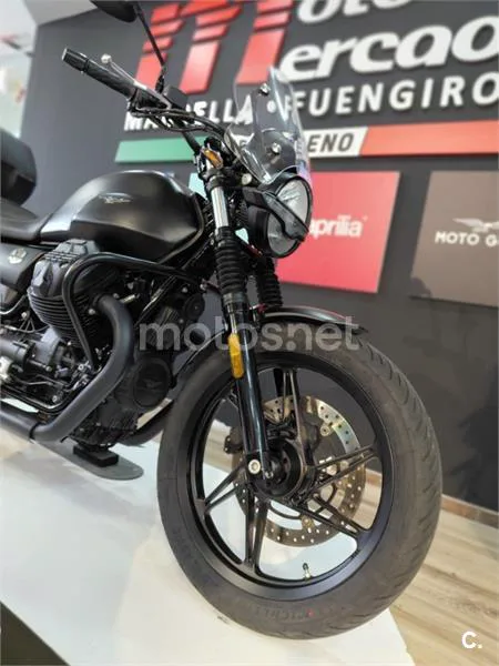 Moto Guzzi V7 – Vista 4
