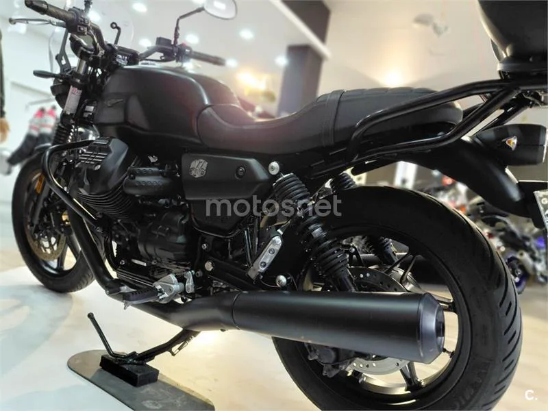 Moto Guzzi V7 – Vista 8