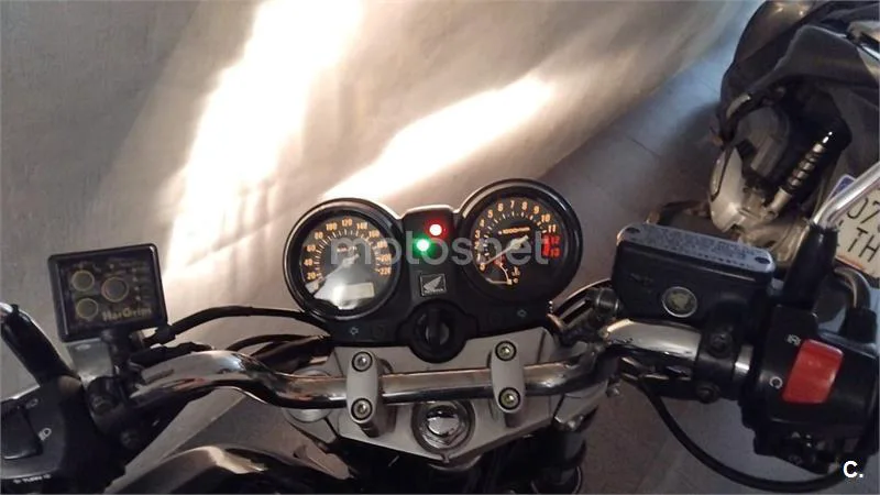 Honda CBF 600 N – Vista 4
